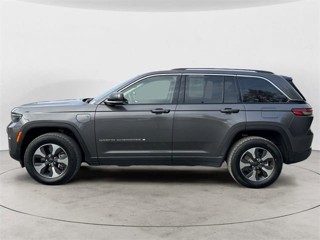 Used 2022 Jeep Grand Cherokee 4xe 4D Sport Utility - 1C4RJYB67N8746913