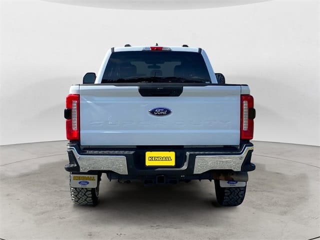Used 2024 Ford F-350SD XLT 4D Crew Cab – 1FT8W3BT0REC23228 full
