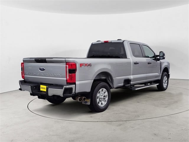 Used 2024 Ford F-350SD XLT 4D Crew Cab – 1FT8W3BT0REC23312 full