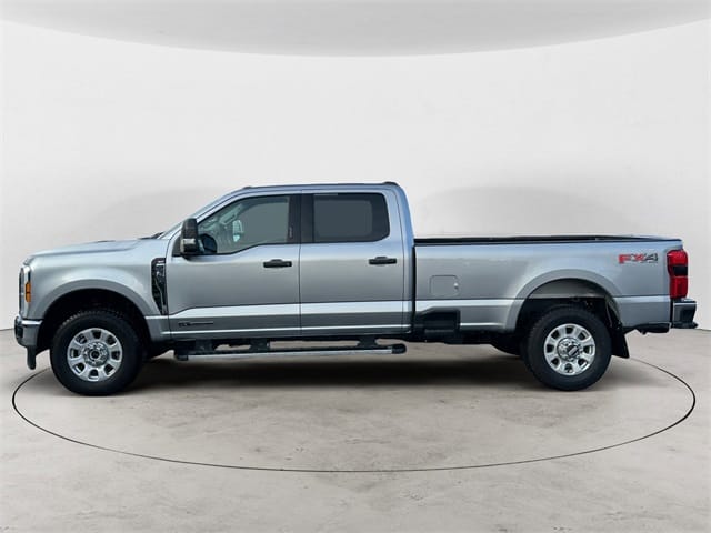 Used 2024 Ford F-350SD XLT 4D Crew Cab - 1FT8W3BT9REC50072